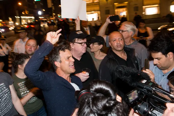 Mark Ruffalo, Moore and others<br>